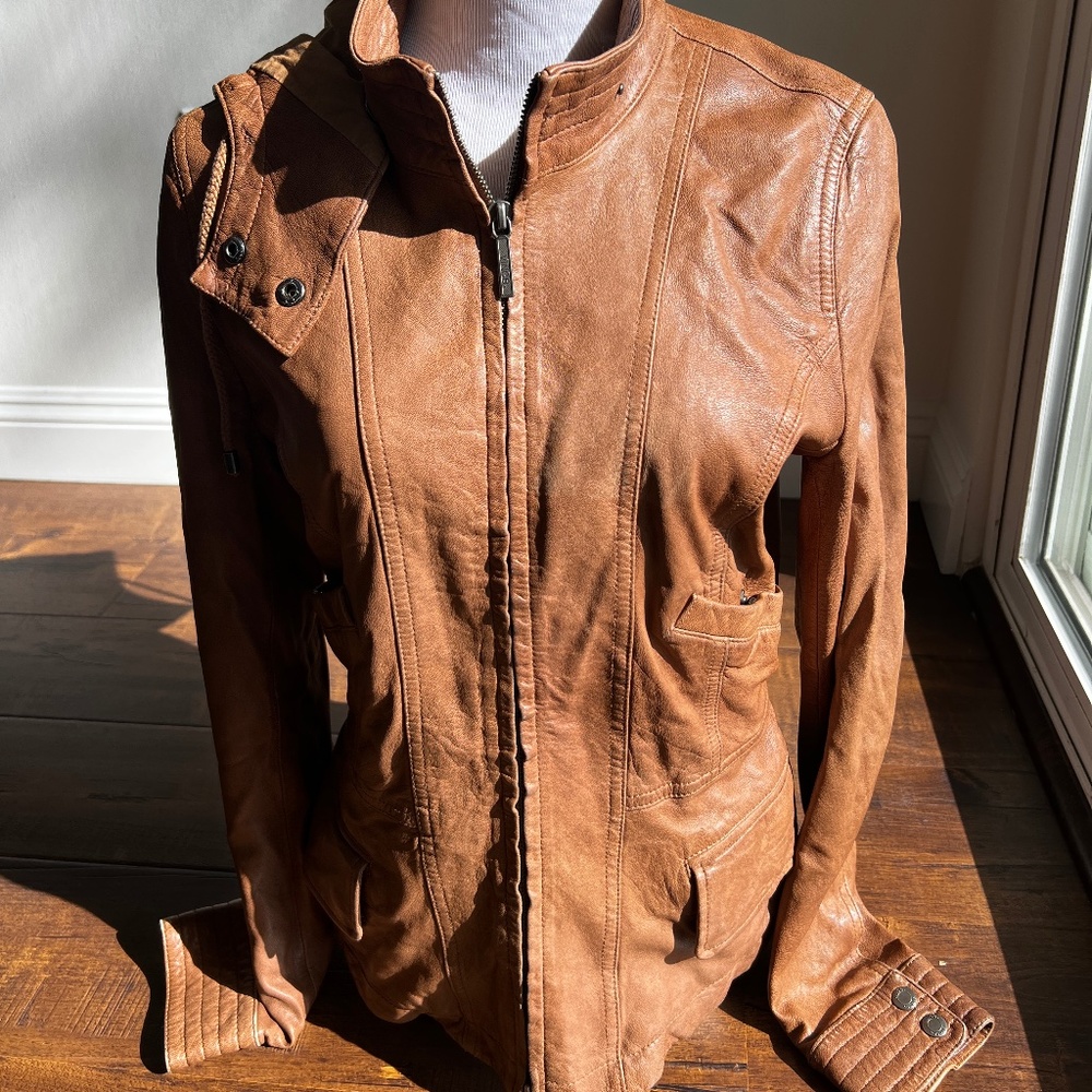 Excellent condition lamb leather Vince Jacket